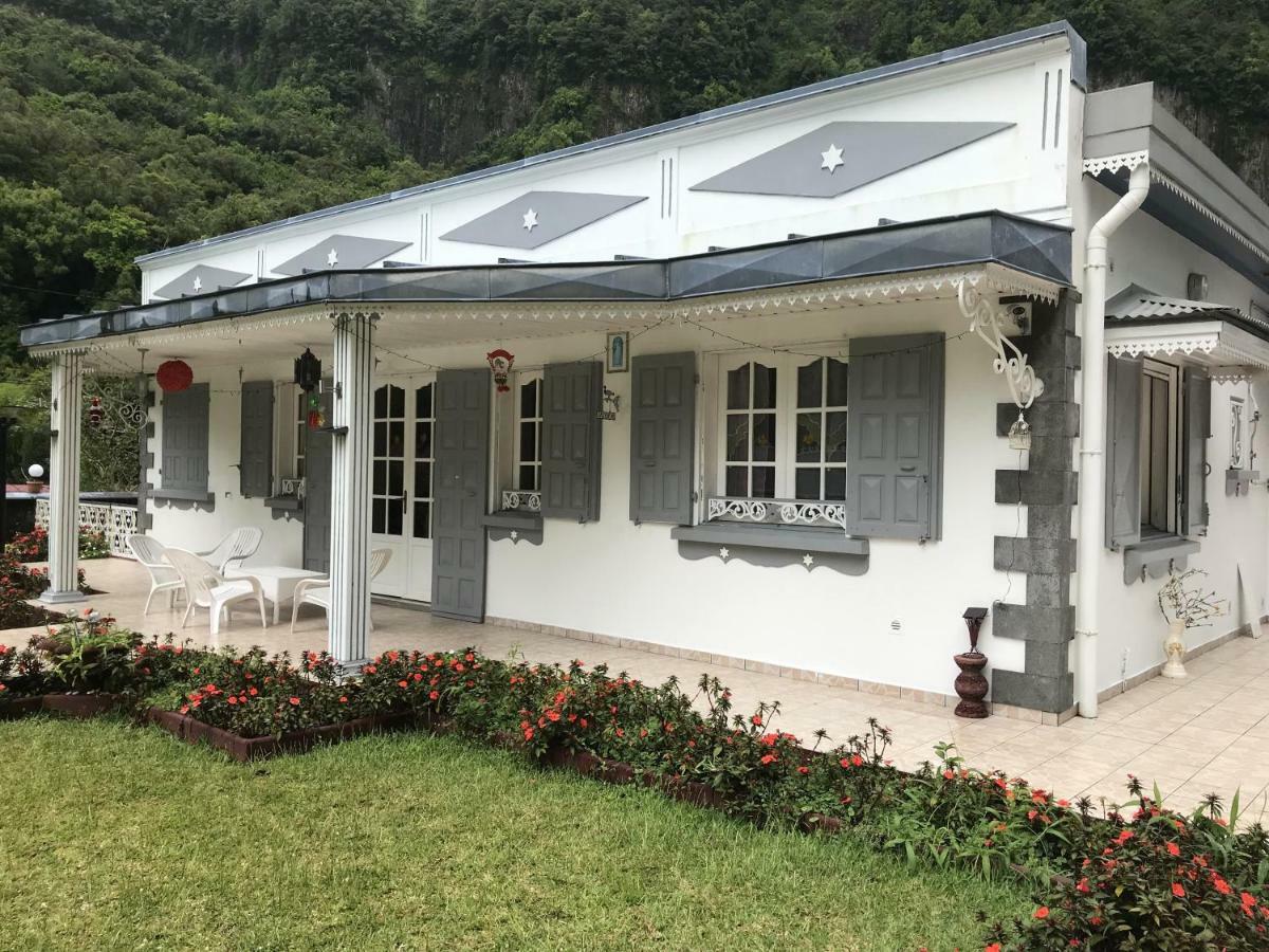 L'Escale Royale Bed & Breakfast Salazie Exterior foto